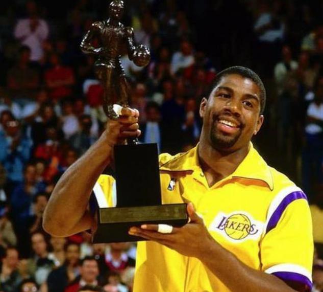 中展现出了 中展现出了